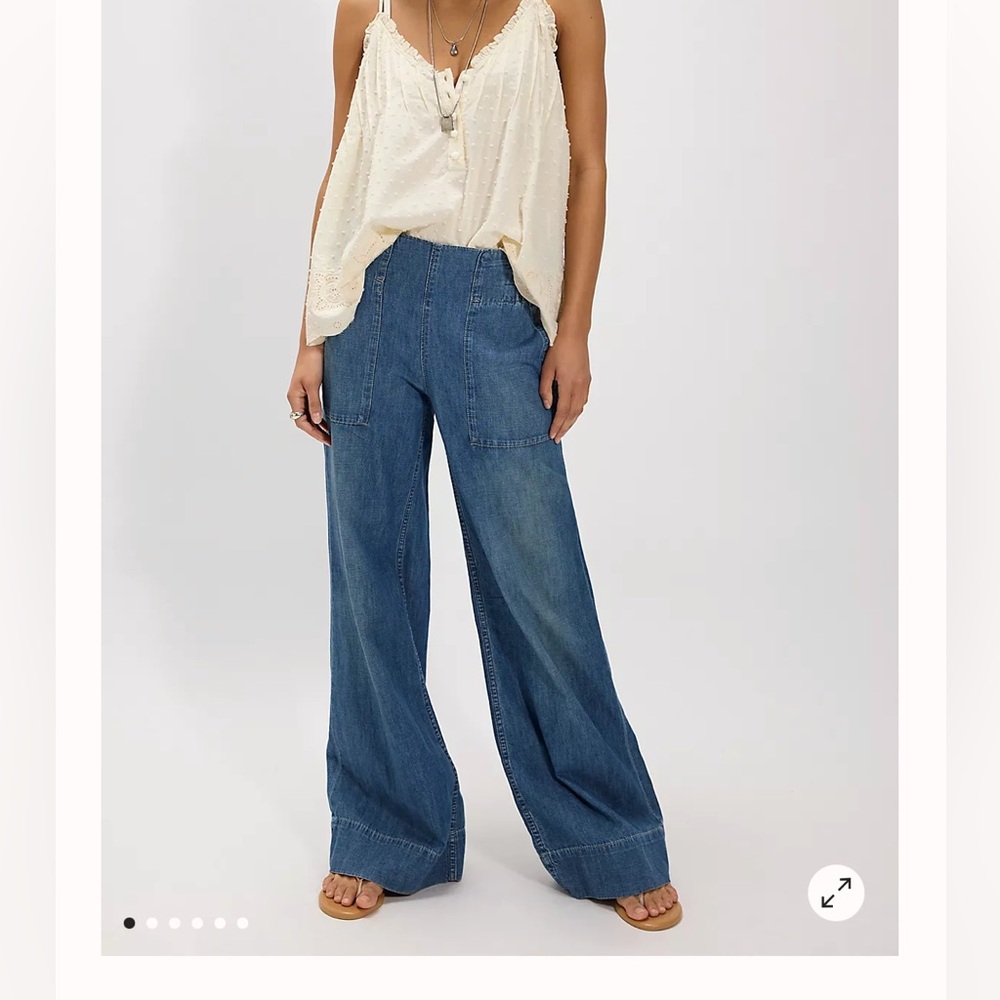 We The Free Breezy Denim Pull-On Jeans Size Medium NWOT (8-10)